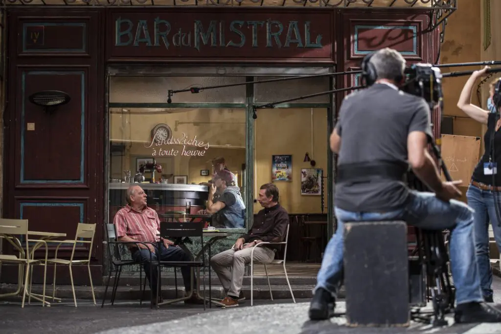 Behind the camera shot of Plus Belle la Vie, a Studios de Marseille production using Limecraft